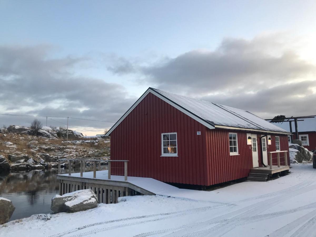 Waterfront Twin Cabin Stamsund Exterior photo
