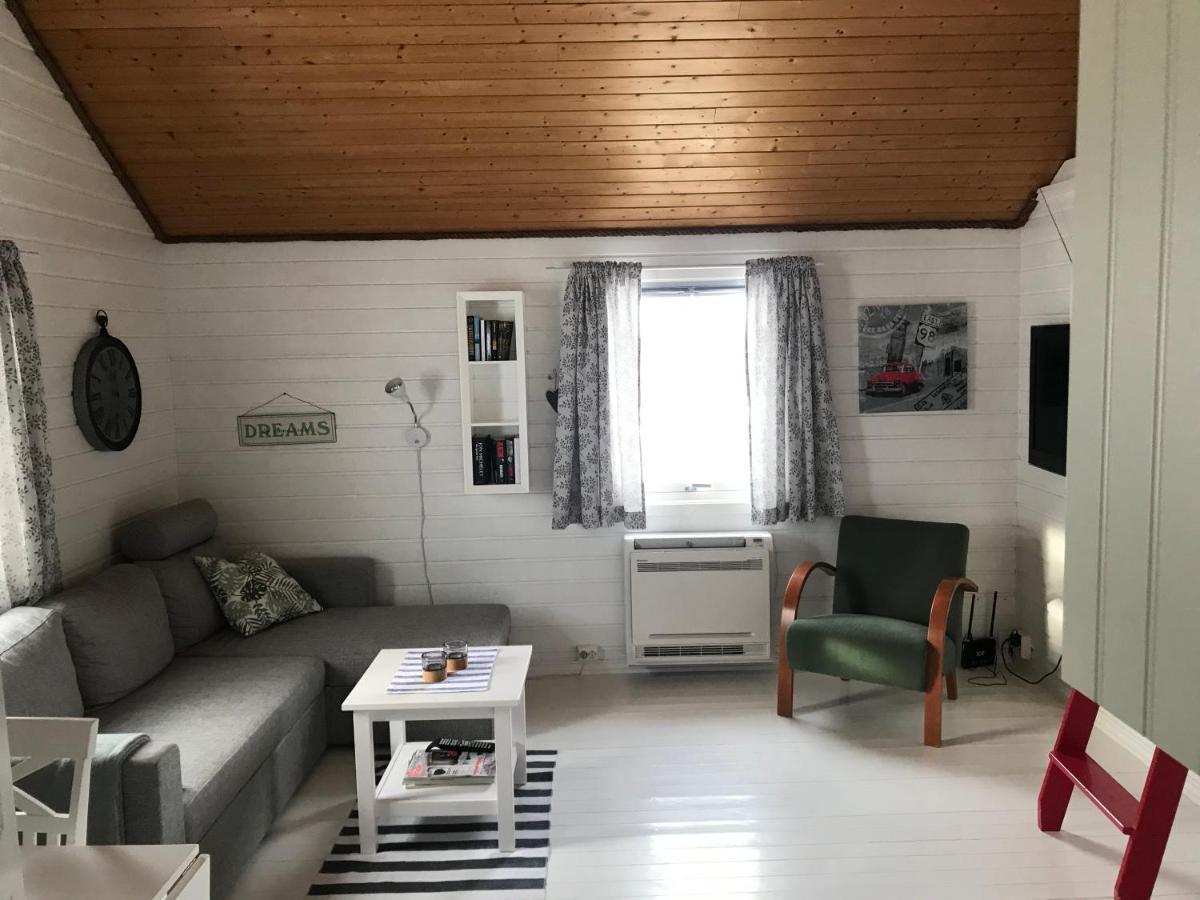 Waterfront Twin Cabin Stamsund Exterior photo
